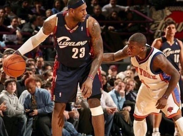 引人入胜的 引人入胜的