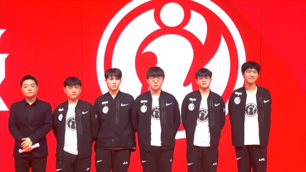 很快在巴黎 很快在巴黎