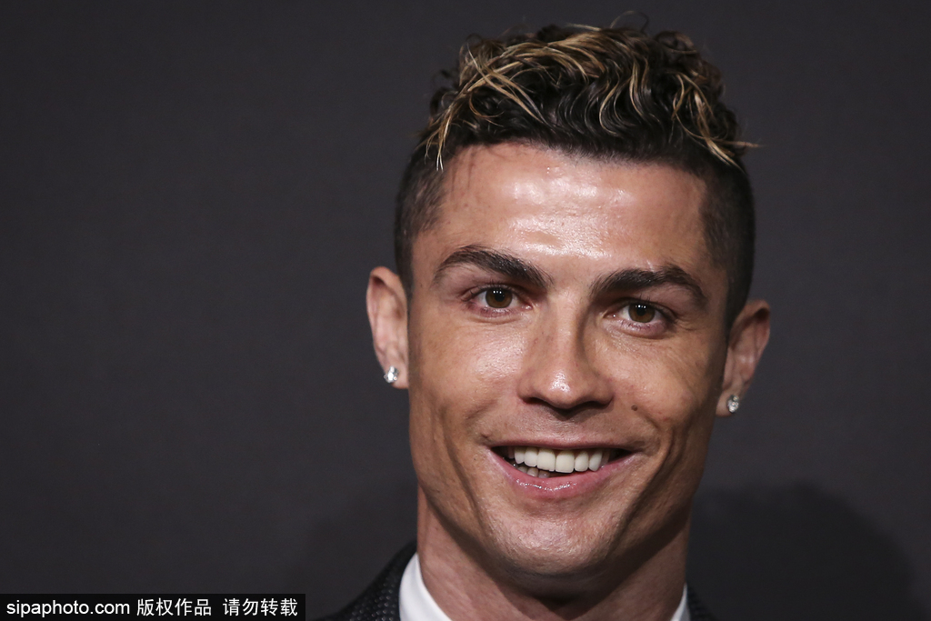 随着国际文 随着国际文