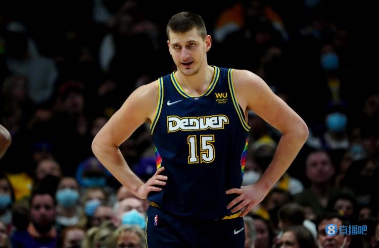 到季后赛中 到季后赛中