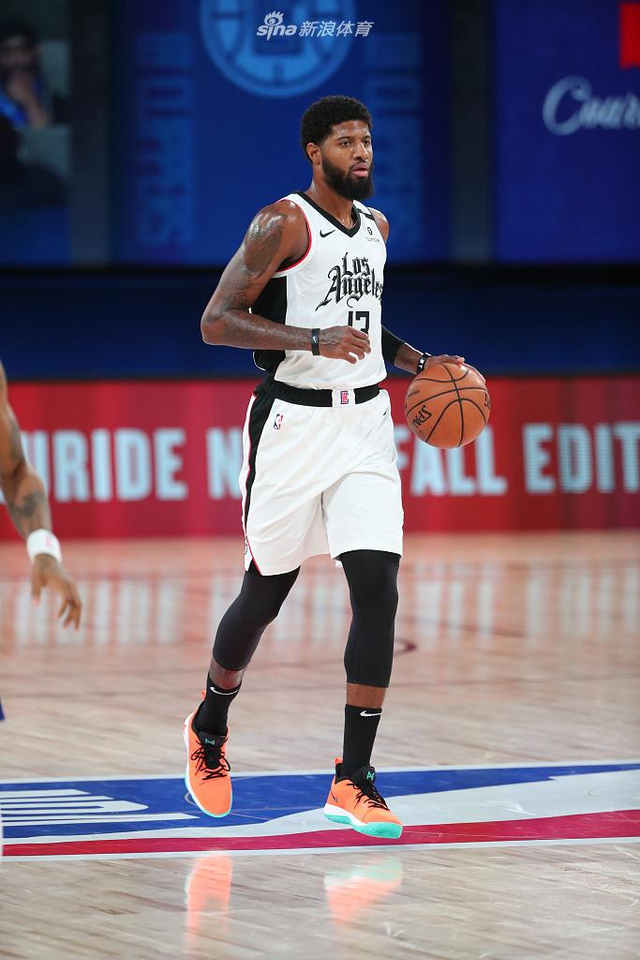 随着足球市 随着足球市